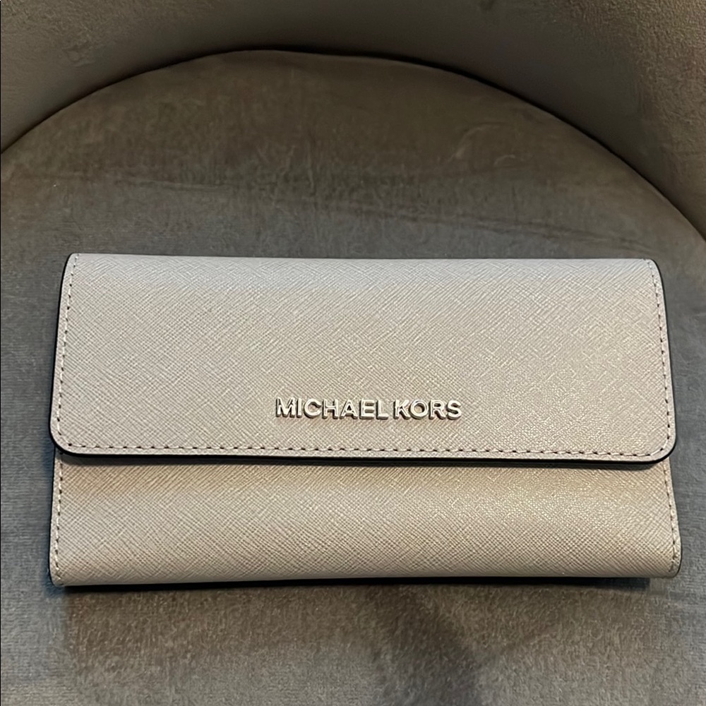 Michael Kors Cream Wallet Textured Leather